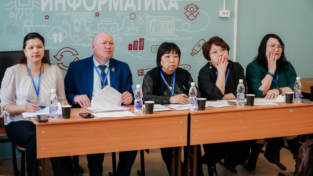 Завершился I  тур республиканского конкурса  «Учитель года Бурятии – 2026»